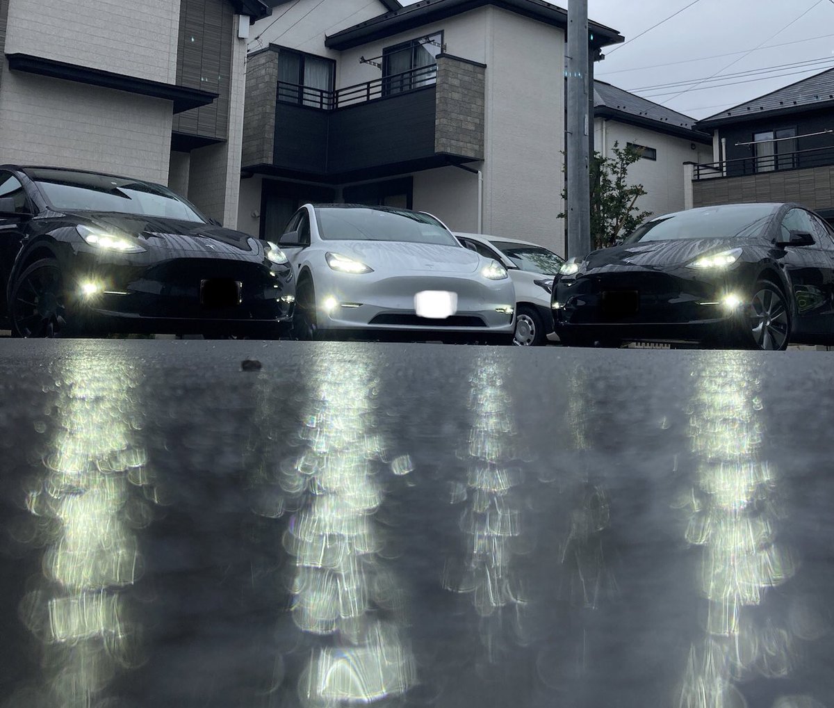 yoshimaru_works's tweet photo. LR20インチ　/ P /  LR19インチ
黒x黒　/ 白x白 / 黒x黒
沢山のご依頼ありがとうございます😭
.
合計6モーター🤣🤣🤣
.
ALL FOG inside
.
#モデルyロングレンジ
#モデルyパフォーマンス
#モデルy
#modelylongrange
#modelyperformance
#デジタルインナーミラー
#サイドカメラ
#よしまるこうぼう https://t.co/a5eeftCdbr