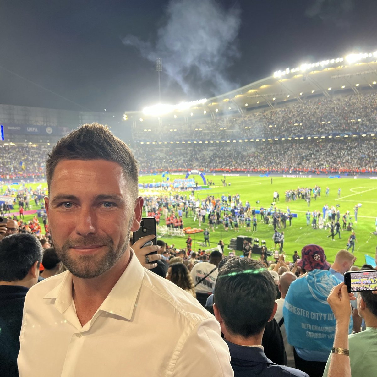 Des Buckingham was in attendance at the Ataturk Stadium in Istanbul for the #UCLFinal last night, where @ManCity were crowned Champions of Europe! 🩵 Must have been one incredible experience, Boss! ✨ #MumbaiCity #AamchiCity 🔵