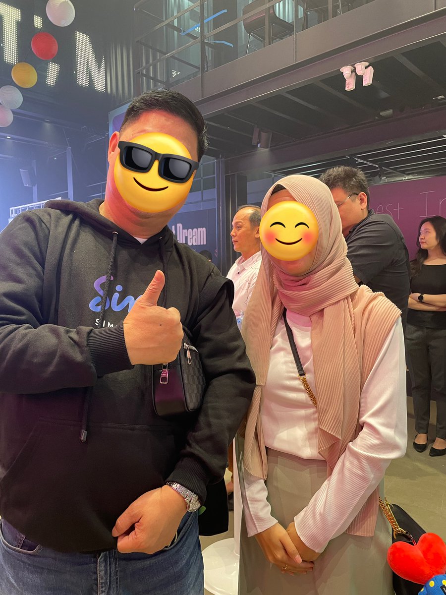 taetaeqt's tweet photo. I BEFRIEND HIM 

I already got his permissions to post the pics but I still wanna keep his privacy hence the sticker 🥹 https://t.co/FLgmxY1JMH