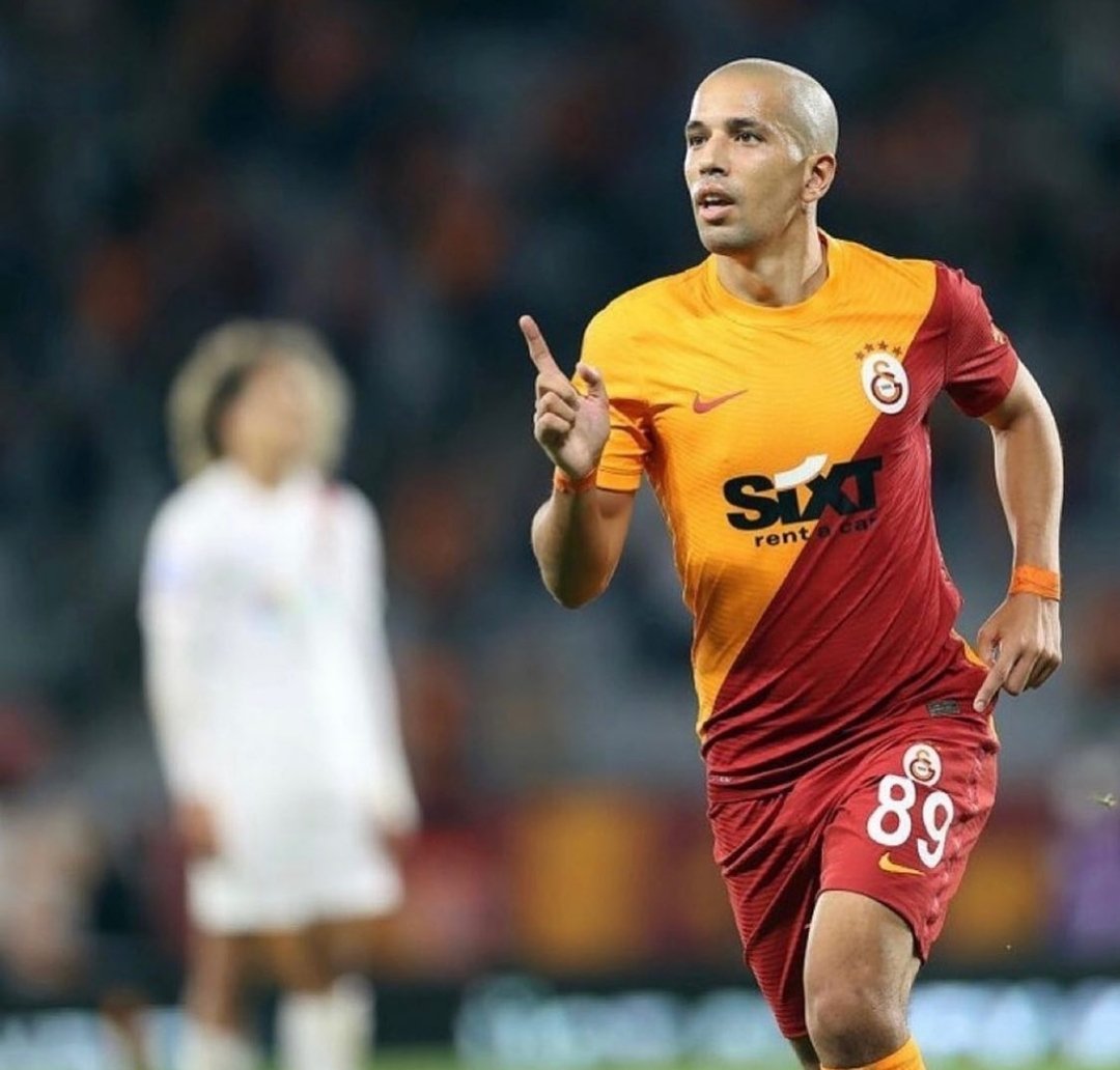 ÖZEL | Eyüpspor, bir dönem Galatasaray'da forma giyen Fatih Karagümrük'ün Cezayirli yıldızı Sofiane Feghouli'yi kadrosuna katmak istiyor. @ajansspor