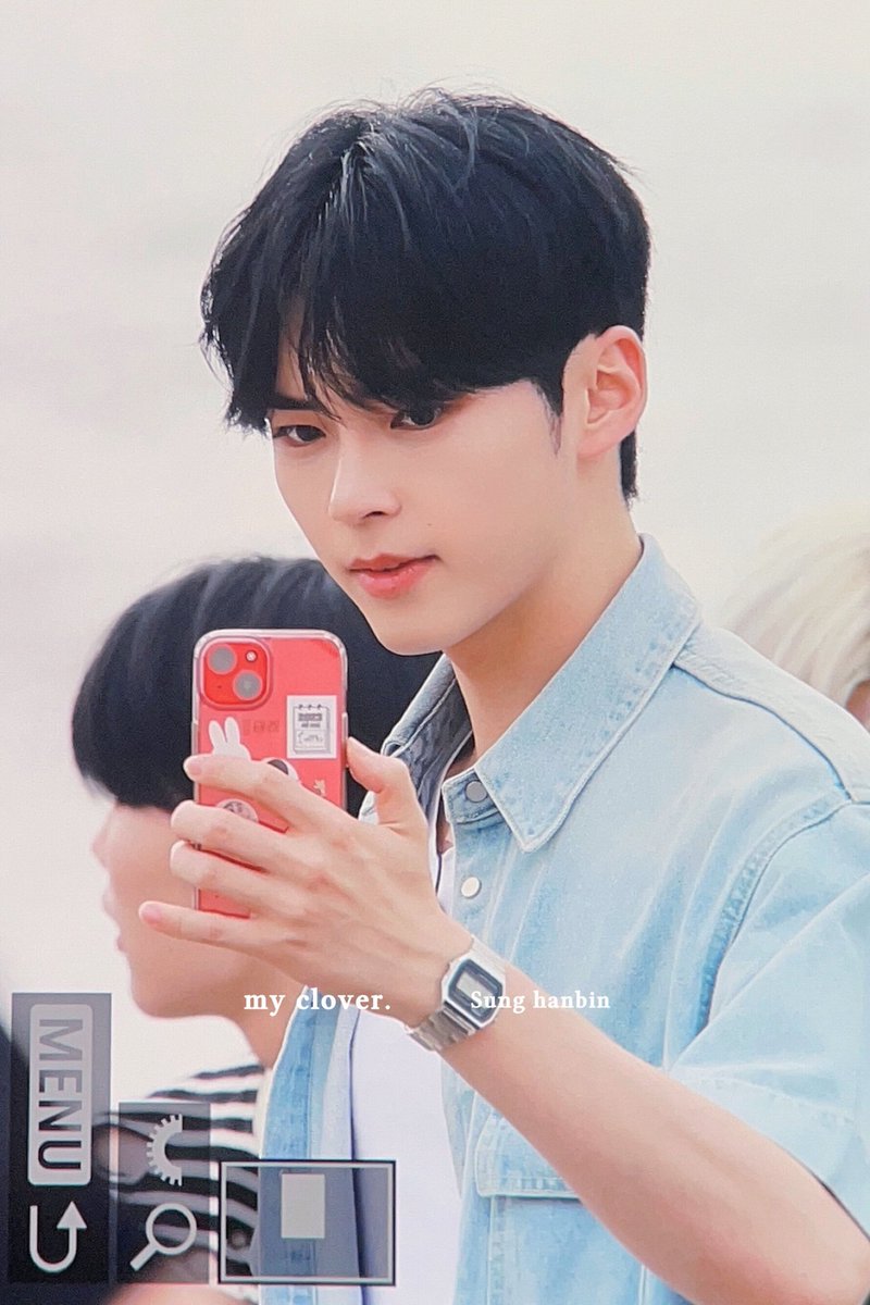 starshb613's tweet photo. 태래의 핸드폰? https://t.co/jBRCIw4Ujc