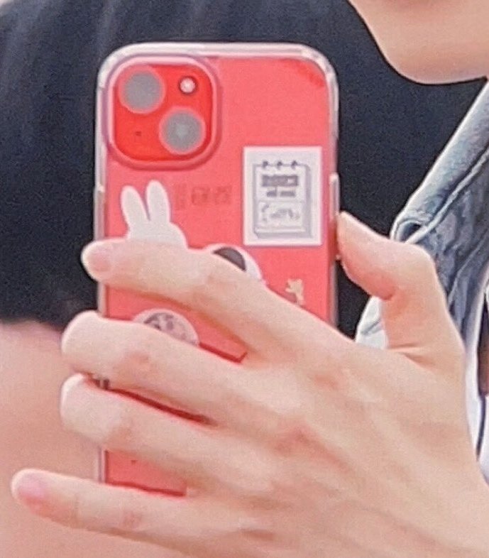 starshb613's tweet photo. 태래의 핸드폰? https://t.co/jBRCIw4Ujc