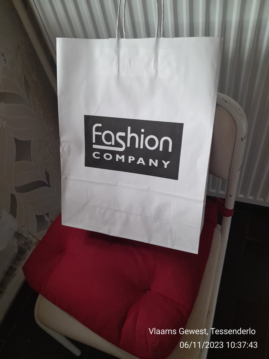 Janseverinus's tweet image. Prettige varkensdag zei ze. Lief hé.  #vaderdag #varkensdag