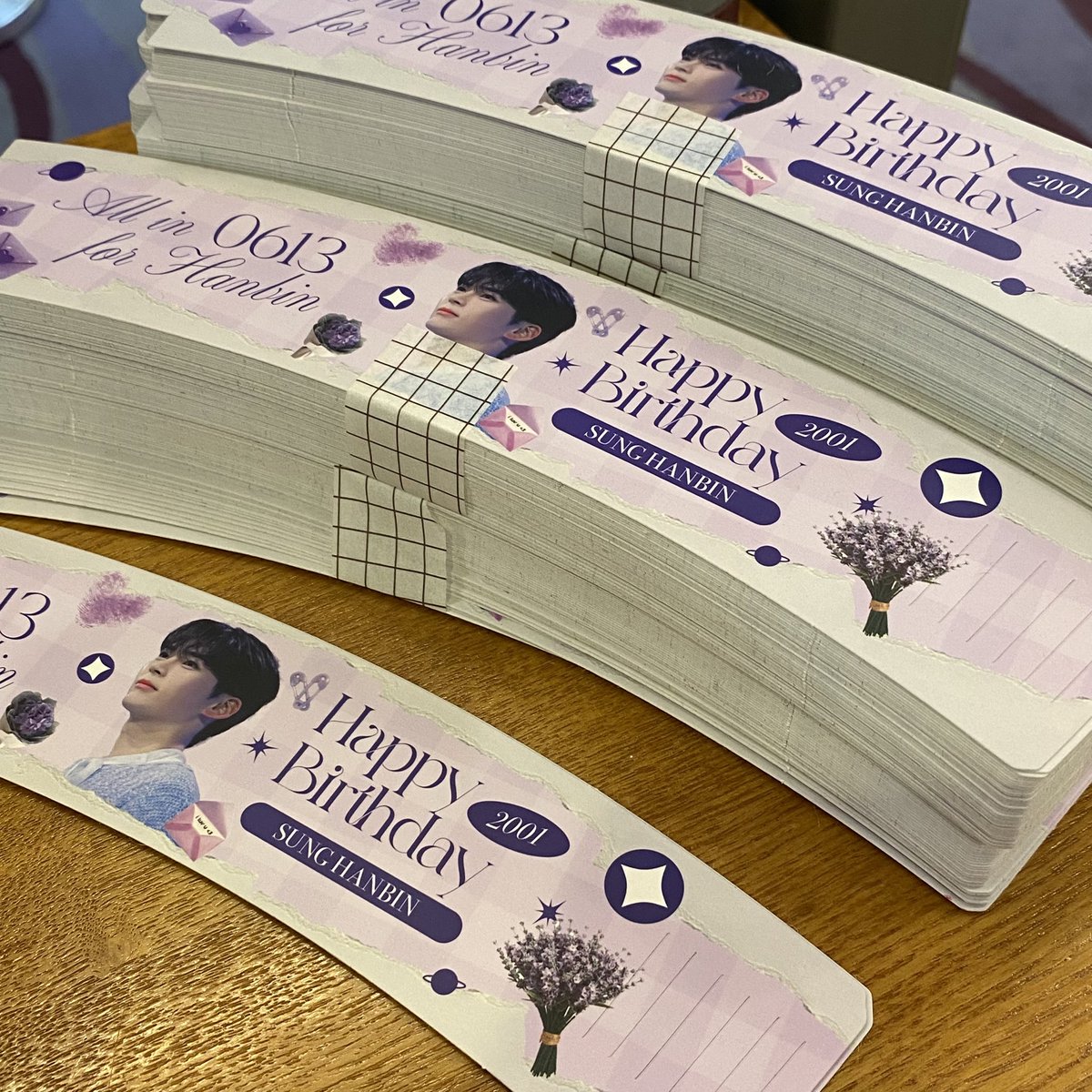 0613L0G's tweet photo. 💌 we are OFFICIALLY left with CUPSLEEVES ONLY 💜✨ https://t.co/G9iwjBX4Yd