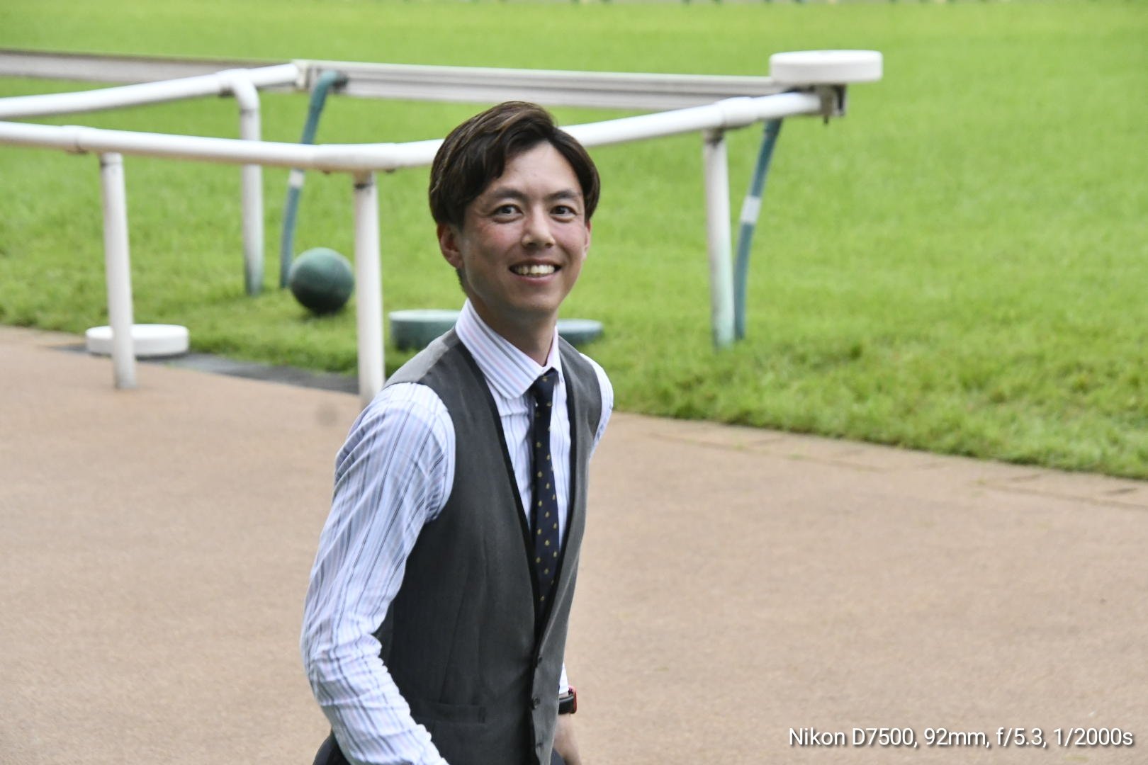 （値下げ）安田翔伍調教師 100勝記念ブルゾン プレゼント】安田翔伍調教師JRA通算100勝記念ブルゾンを3
