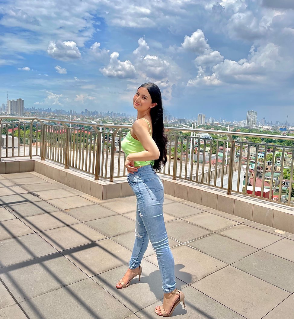 itshailey10's tweet photo. Ootd https://t.co/V6OYj5wt5S