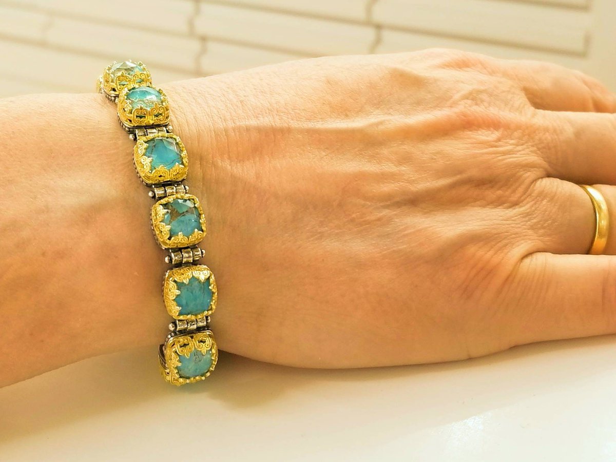 turquoise bracelet with byzantine bezels #turquoisebracelet #turquoisejewelry #etsymarketplace #instajewelry #turquoiseoninsta #byzantinejewelry #jewelryinathens