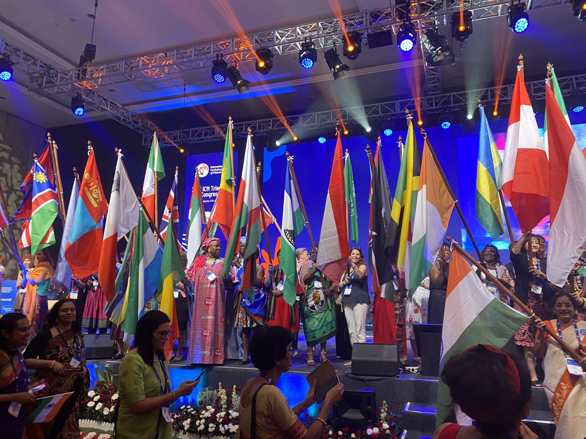 jeunessagefemme's tweet photo. Cérémonie d’ouverture du congrès scientifique triennal de @world_midwives.
Tous les pays du monde entier sont présent à cet important assemblée qui rassemble les sages-femmes autour de leur profession.
#ICM2023 #Midewives #RJSFB
Cc @IpasFrancophone @FrankaCadee https://t.co/DsWlgcsEc0