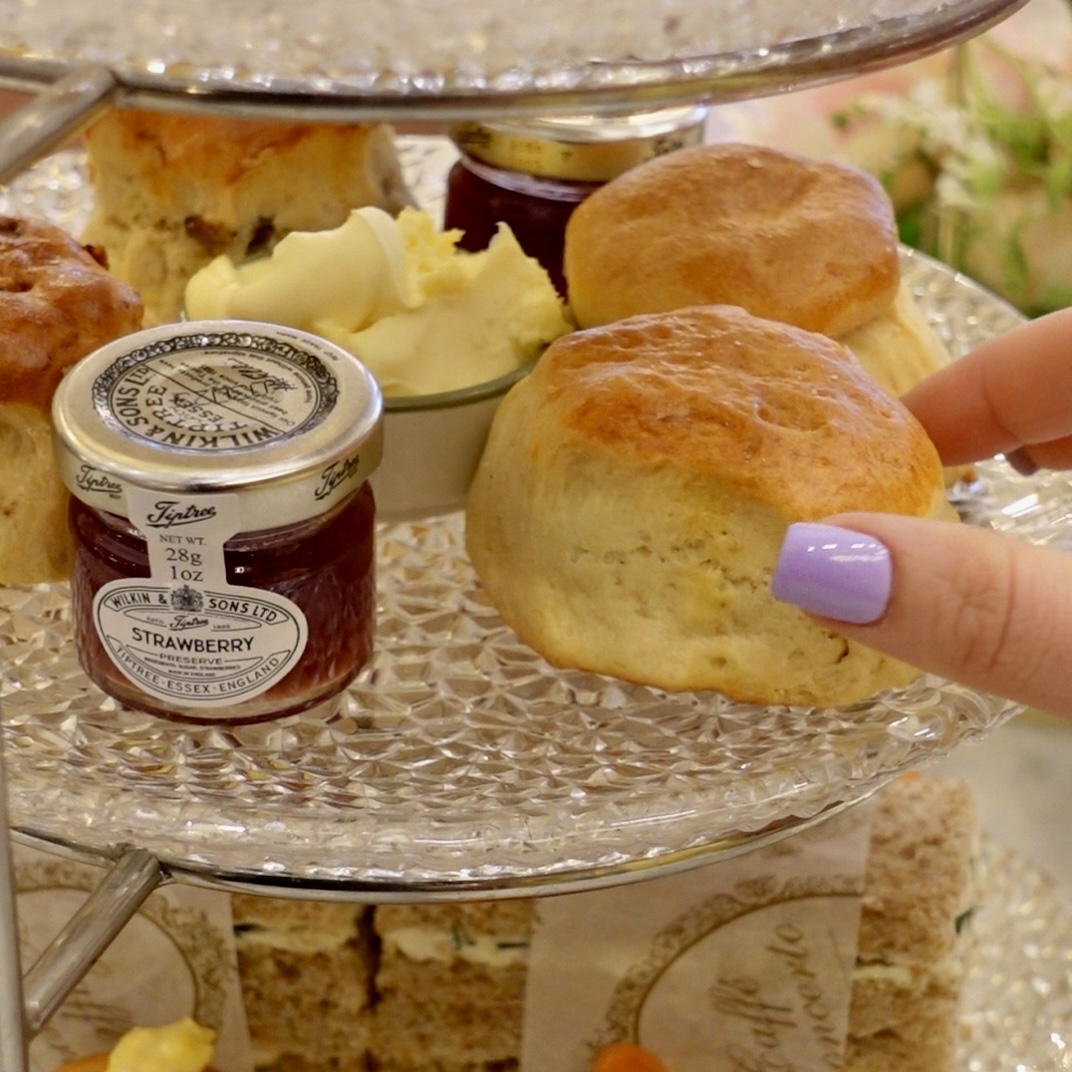 According to the online etymology dictionary, the word scone is believed to come from Middle Dutch word 'schoonbroot', which means 'bright/ beautiful bread'. 

#scone #afternoontea #funfact #caffeconcerto #loveconcerto