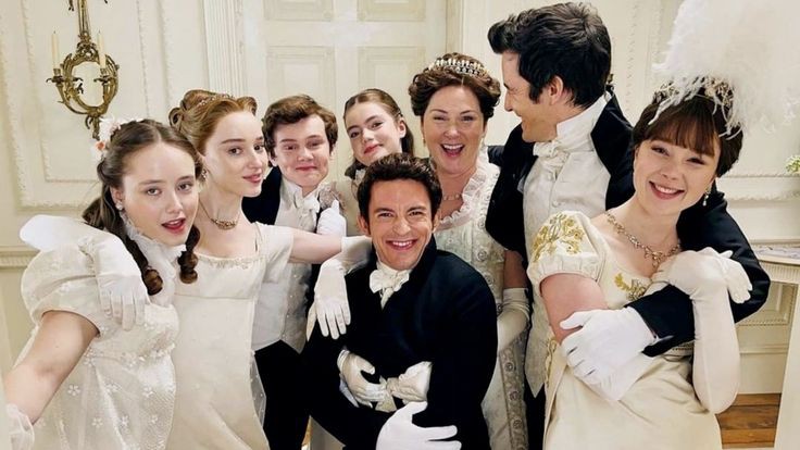 thinkerrlife's tweet photo. in love with bridgerton family ♡ https://t.co/c1NzH3s2uK