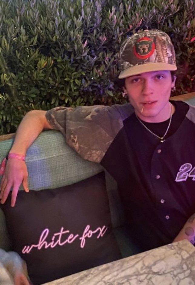 triptles's tweet image. good morning????????