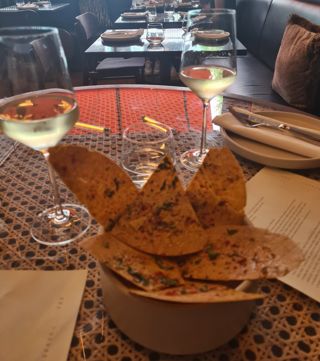 Martha Knapman (@knappers12) on Twitter photo Amazing meal at chef <a href="/AvisModrnIndian/">Avinash shashidhara</a> yesterday Pahli Hill Bhandra Bhai. Fab service too 😁 Amazing meal at chef <a href="/AvisModrnIndian/">Avinash shashidhara</a> yesterday Pahli Hill Bhandra Bhai. Fab service too 😁
