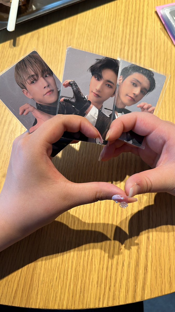 今日広島ティニちゃんとオタ活したよ〜！
ほんまに楽しかった😭😭
ほぼ歩いてたけどwww
うちのキモイほど高いテンションと浅いツボについてきてくれてありがとう〜💕💕
また遊ぼうね໒꒰ྀི∩˃ ᵕ ˂∩꒱ྀི১
<a href="/Woonyqn/">brth lvs Hyn !! 🤍</a> 大好きよん(*´³`*) ㄘゅ💕

 #ATEEZ好きな人と繋がりたい