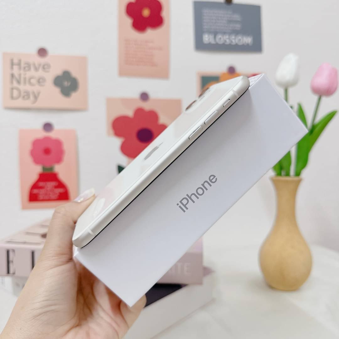 BbubbleStore's tweet image. #4710
IPhone 11 64gb เครื่องไทยแท้ สี White
ราคา 12,950 บาท ส่งฟรี

🔋 : สุขภาพแบต 85% 
📱 : สภาพ 96% มือสองมีรอยบ้างตามรูป
🛎 : การใช้งานอื่นๆปกติทุกอย่าง รีเซ็ตได้ ไม่ติดไอคราว

🛠 ประกันร้าน 15 วัน แถมอุปกรณ์ชุดชาร์จ ( มีกล่อง )
#ไอแพดมือ2 #ไอโฟนมือสอง #ไอโฟน
