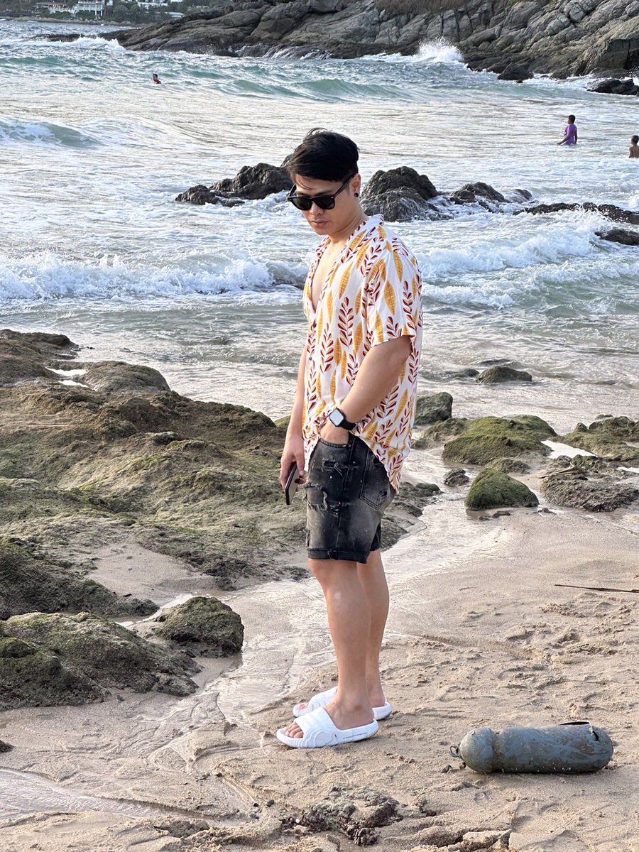SSittikiat's tweet photo. พักบ้างไรบ้าง https://t.co/8dxZgJLMI6