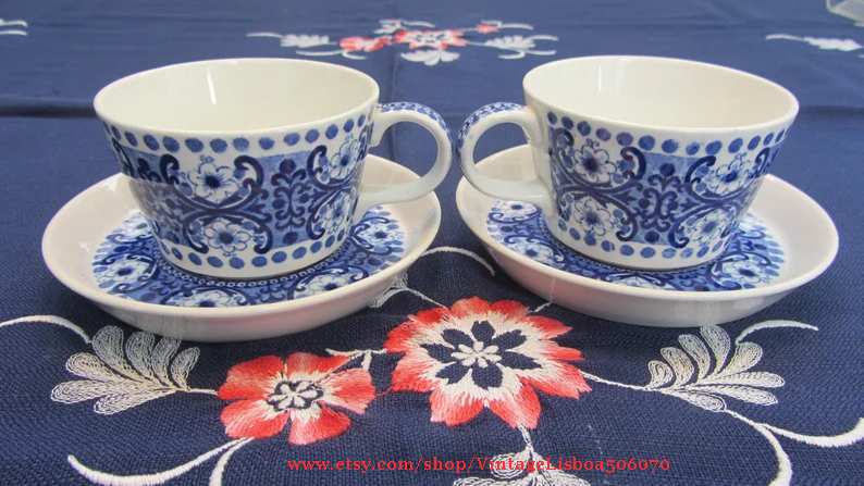RAIJA UOSIKKINEN - Arabia, 'Ali' Blue Range - Ceramic Tea/Coffee Cup with Saucers - Made in Finland - 1960s
🇫🇮💙🤍🇫🇮💙🤍🇫🇮💙🤍🇫🇮💙🤍🇫🇮💙🤍🇫🇮💙
🚩etsy.com/de-en/listing/…🚩 #finland #design #loveVintage #etsyseller
