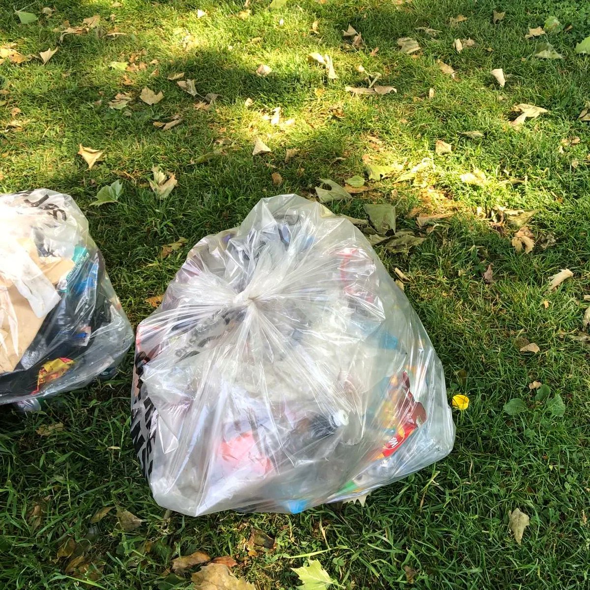 Litterwatch1's tweet photo. Our fabulous #tipton2 were also out early. #litterpicking their beloved Jubliee Park in #Tipton. This wonderful duo are truly #communityspirited, and they enjoy seeing a clean park. A great job, #adoptastreet #volunteersareawesome #familytime @SercoESUK @sandwellcouncil https://t.co/B52HWi7Cqn