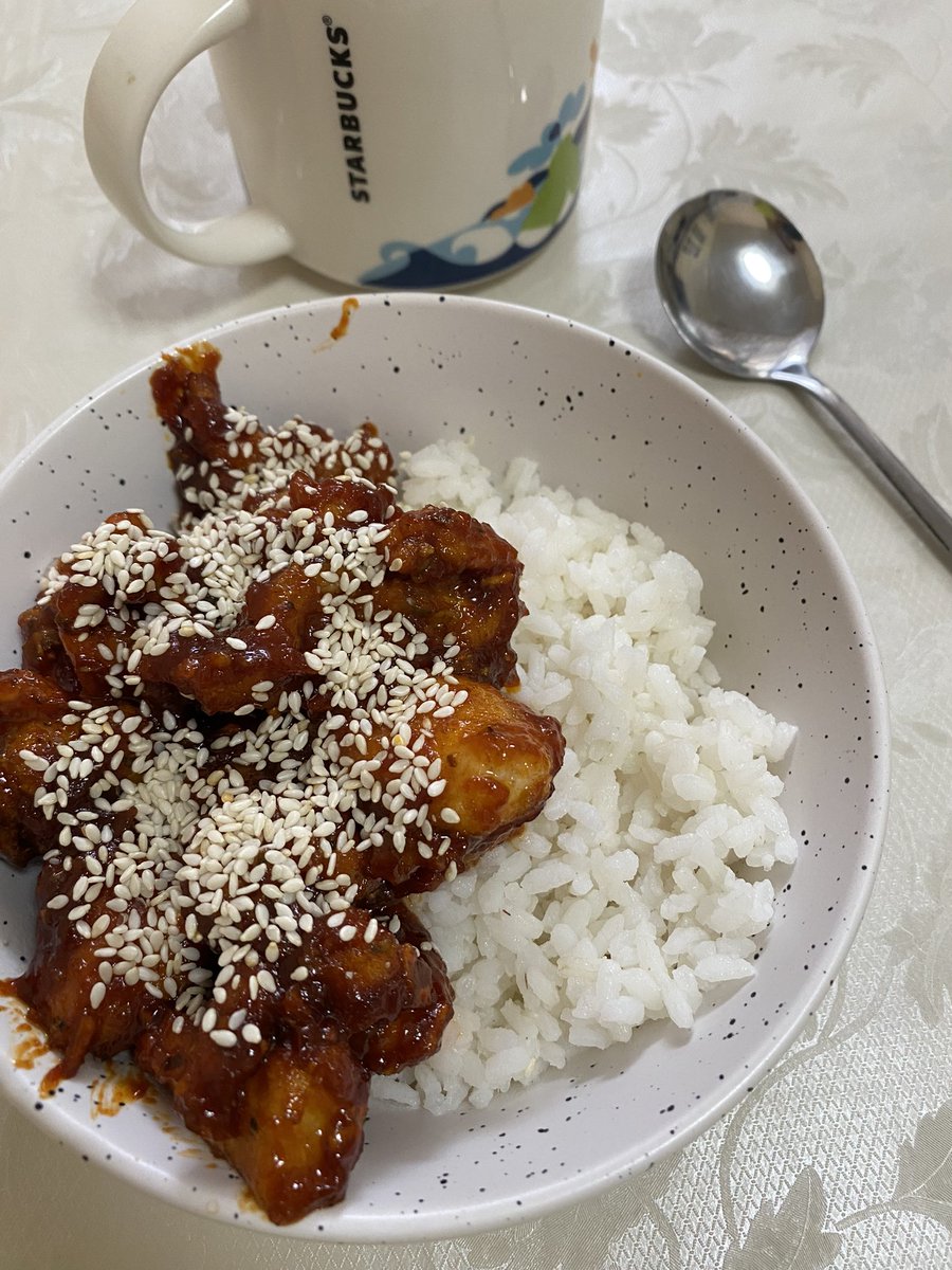 cheeersh's tweet photo. Боже, как я скучала по своей сладко-острой курочке 🤤
Могу показать как готовлю… когда-нибудь 😁 https://t.co/kaYpOXBzDu