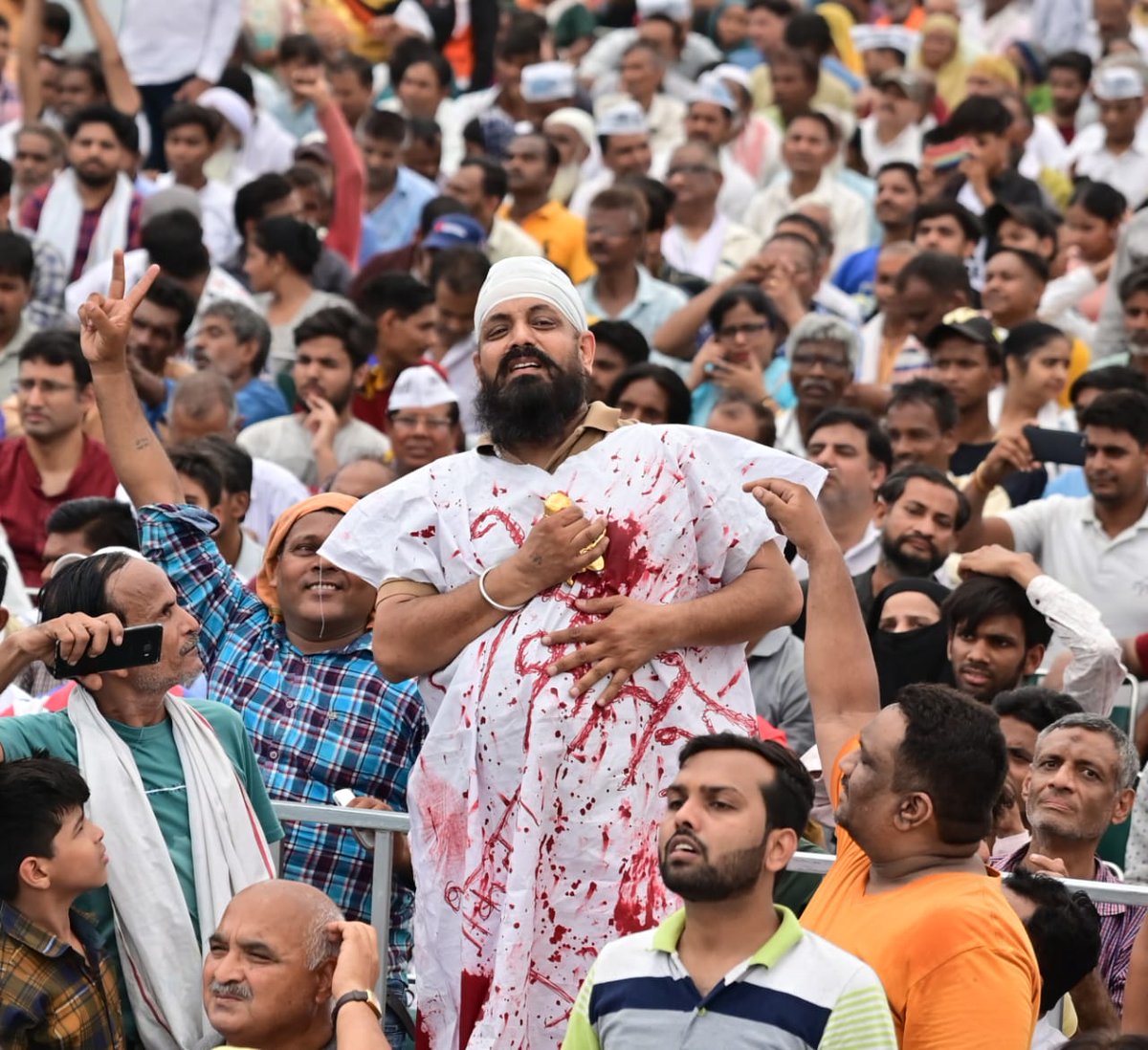 ankitsharma_AAP's tweet photo. मोदी ने की लोकतंत्र की बेरहमी से हत्या 🗡️

#AAPKiMahaRally 
@AamAadmiParty https://t.co/xchutlZkh6