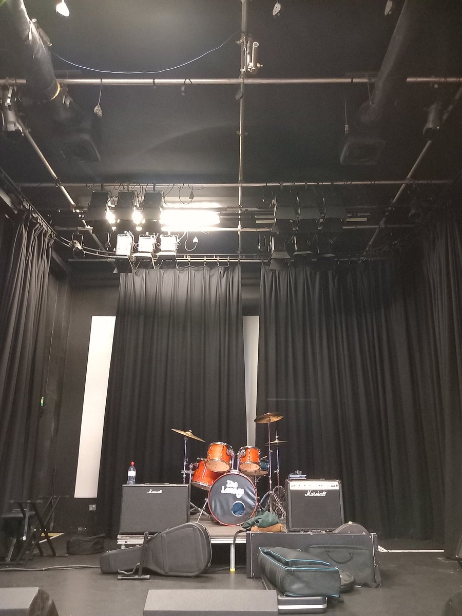 The Loungs (@theloungs) on Twitter photo 