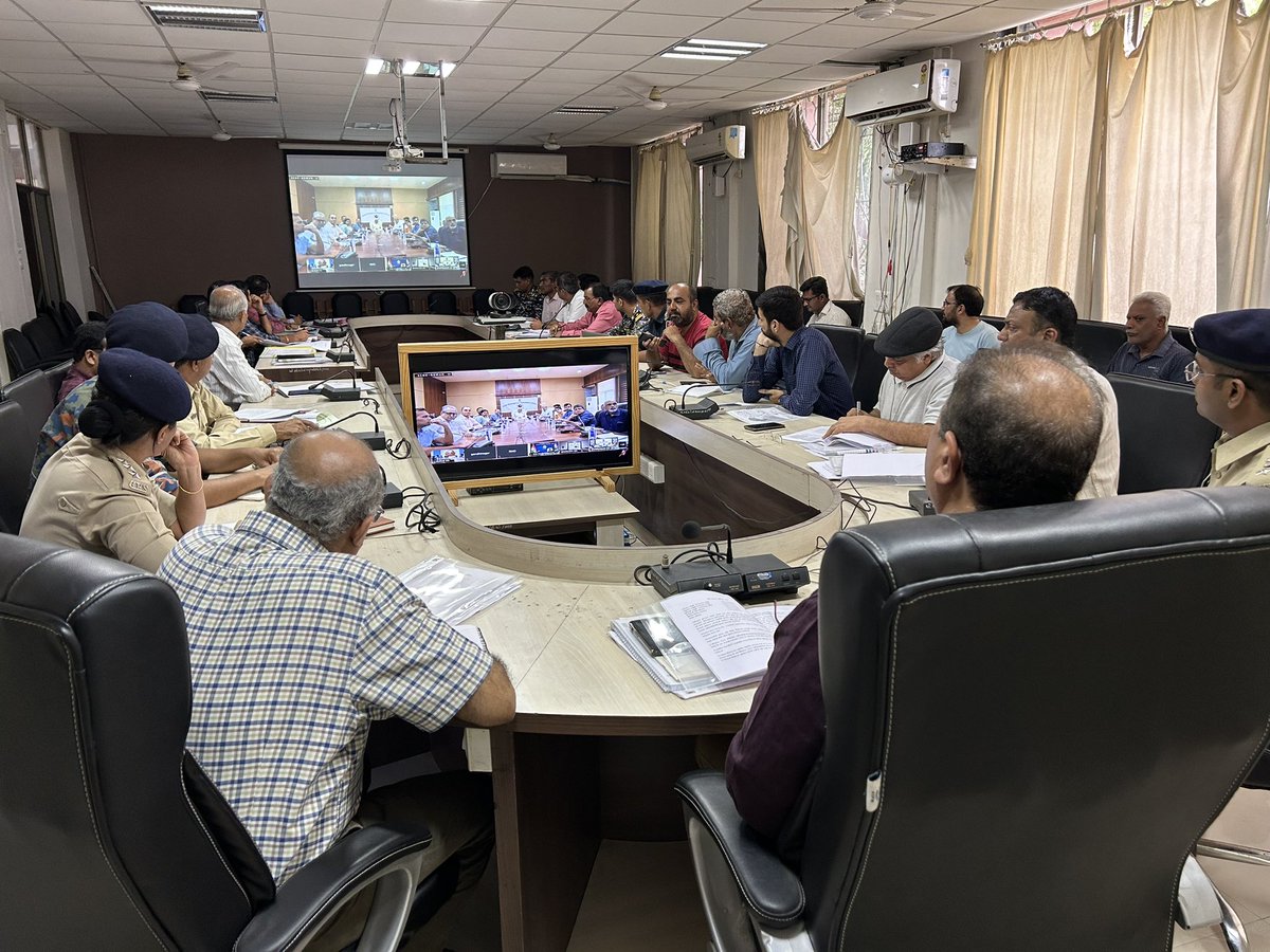 Collector Porbandar tweet media
