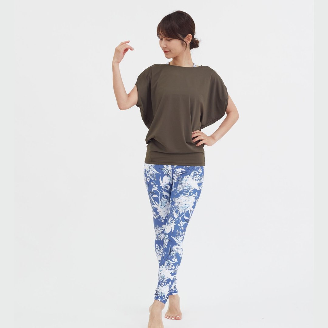 puravida_yoga's tweet photo. #Julier デイリーにも使いやすいおしゃれなプルオーバー。腰にフィットするデザインでめくれ上がりにくく逆転のポーズもめくれることなく安心です。

☑︎101326038
[Julier] Ecocoベア天竺ドレーププルオーバー
¥9,900
https://t.co/Co7kdFVKXi

#ダイエット #ボディメイク #筋トレ https://t.co/PD6GMDNloF