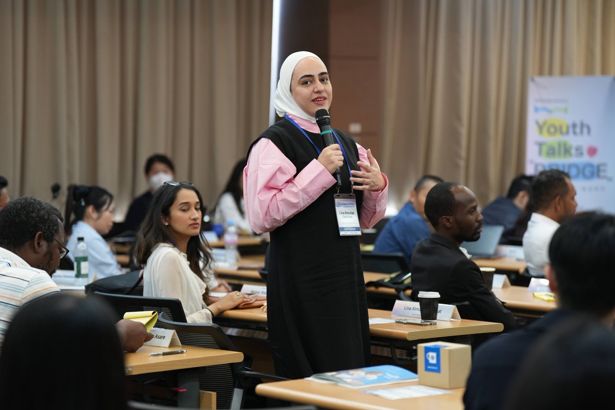 Represented by the Research Project Manager Miss. Lina Qtaishat, We Love Reading has participated in the workshop organized by the Korean National Committee for UNESCO in Seoul, titled ‘The Bridge’ 2 know more:
welovereading.org/we-love-readin…
@Prof_RanaDajani
#صباح_الخير #we_love_reading