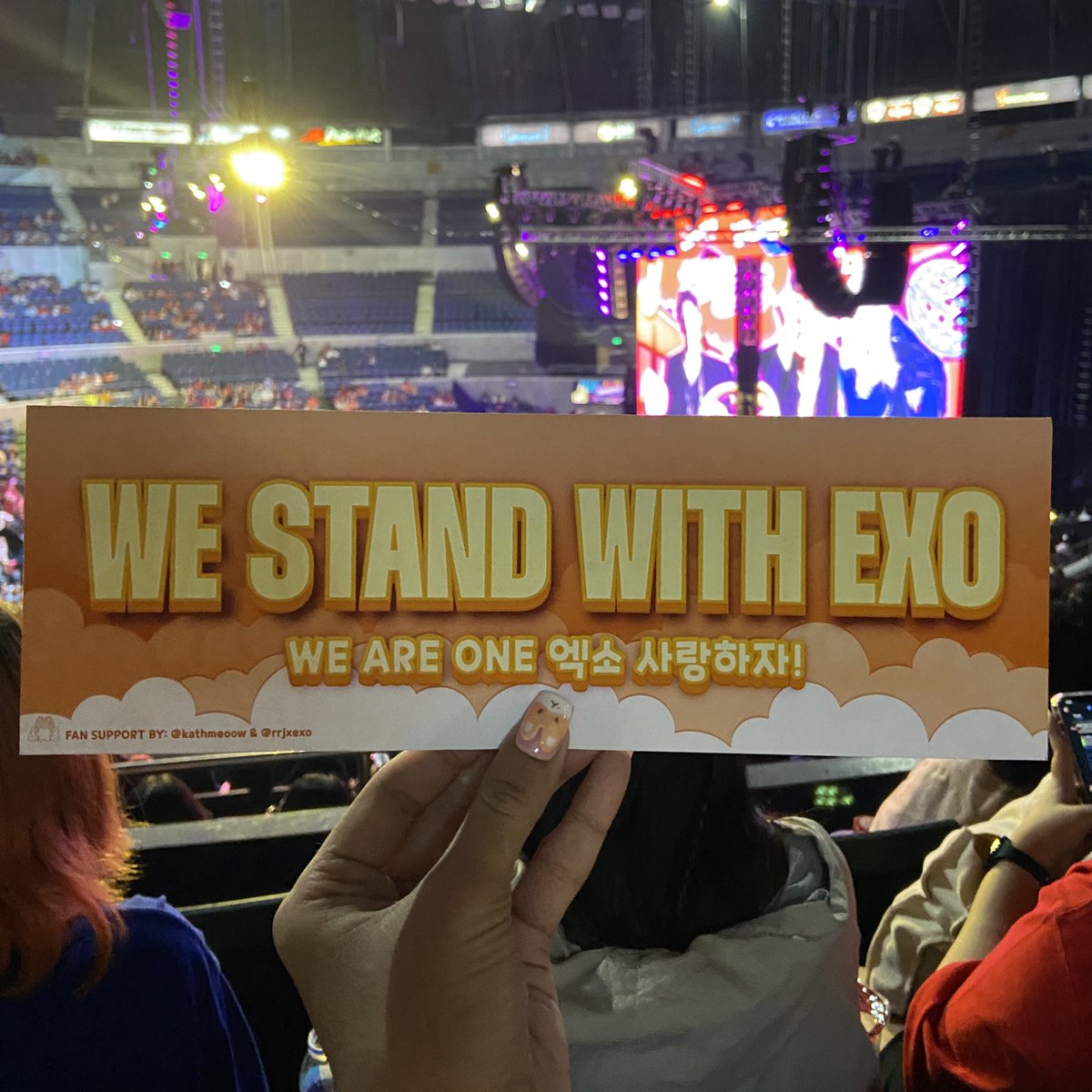 WE STAND WITH EXO.

#OVERPASSinManila #OVERPASSinMNL_Baekhyun