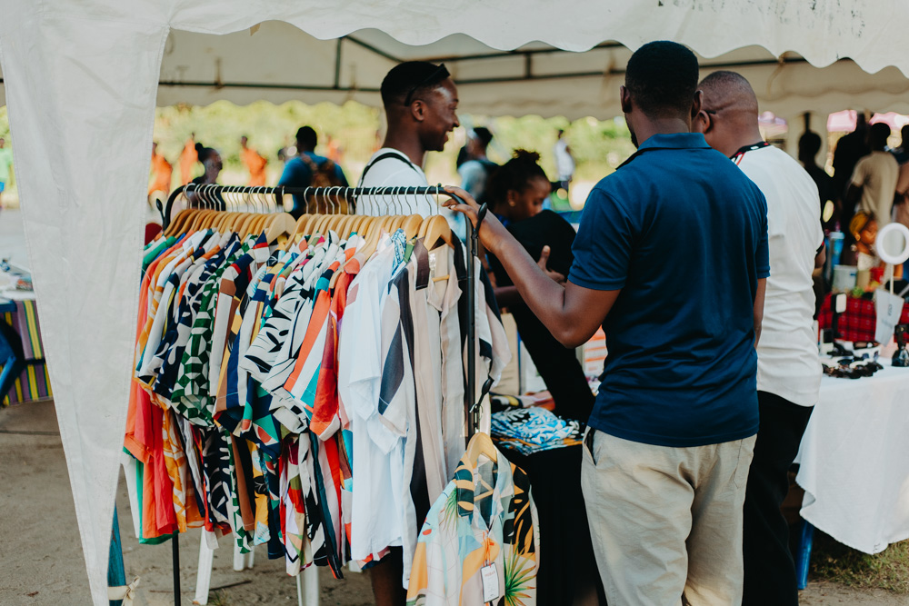 TOTbonanza

<a href="/shirtsbyMubah/">shirtszaMubah🌴</a> 
<a href="/its_mubah/">.</a> 
<a href="/TOTBonanza/">TOTBonanza</a> <a href="/fredkavishe/">Fred Kavishe</a> 

All photo taken by ME 
Pleas, follow,Rt, Like