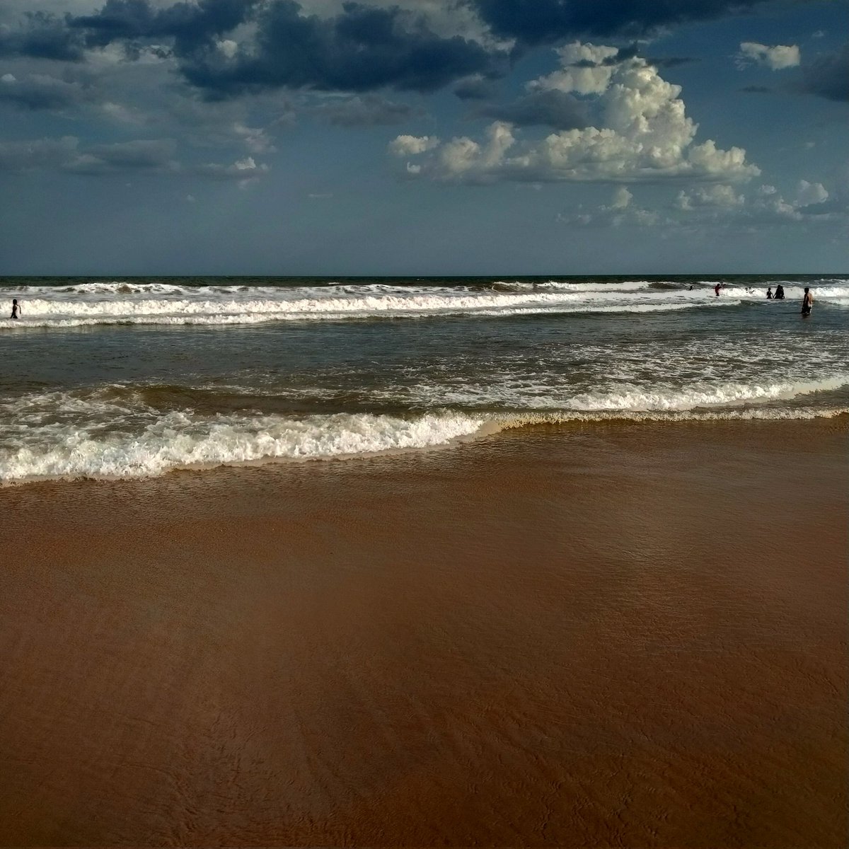 అలా చీరాల సముద్రపు ఒడ్డున .

#Beachlove
#beachday