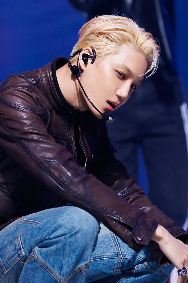 StationKaiRadio's tweet photo. The #KaiParty is now ON AIR
Keep sharing the links and please keep joining the party. Let's reach our streaming goals by today.
Join us here NOW π
π: https://t.co/71gp6k7e11
#KAI #KAI_Rover https://t.co/5lPuUh9vif