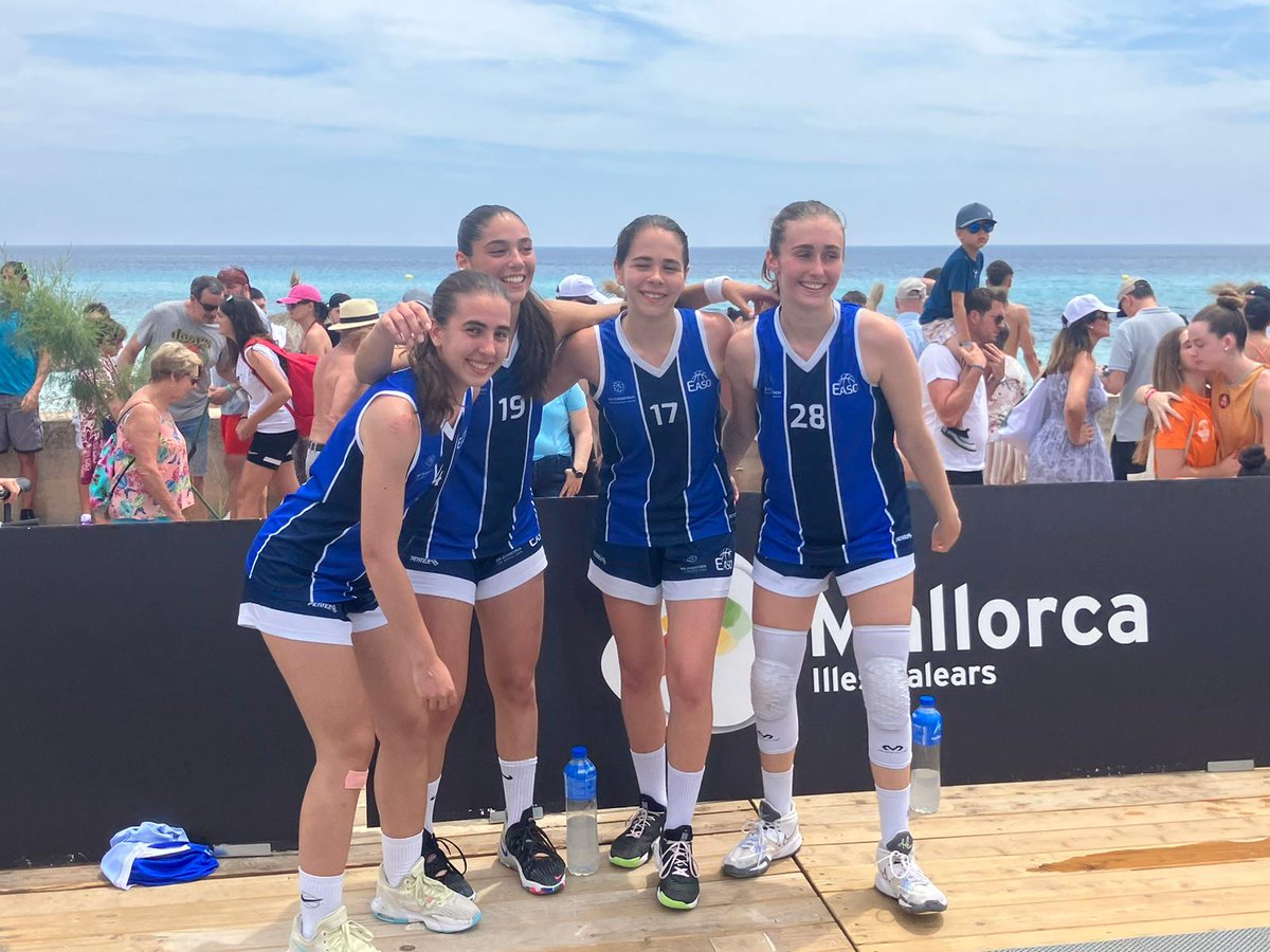 easobasket's tweet photo. ESPANIAKO TXAPELDUNAK!
CAMPEONAS DE ESPAÑA!
EASO BASKET @ibaetabasket
June Sáenz
Nerea Margareto
Nora Pérez
Sara Elzaurdi
#Elkarrekingorenera
#FEB3x3U17 https://t.co/in5AVA7XOg