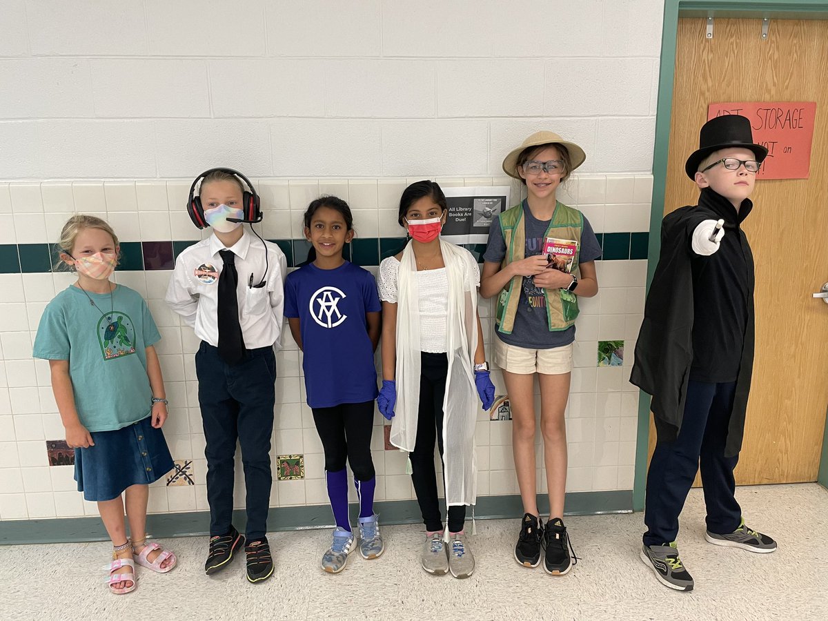 Day 4 of 4th grade spirit there was great participation in “Dress like your future career” <a href="/HuntersWoodsES/">Hunters Woods ES</a>  #EmojiNation #4thgraderocks #lastfullweekofschool #marinebio #missioncontrol #prosoftballplayer #actress #paleontologist #magician