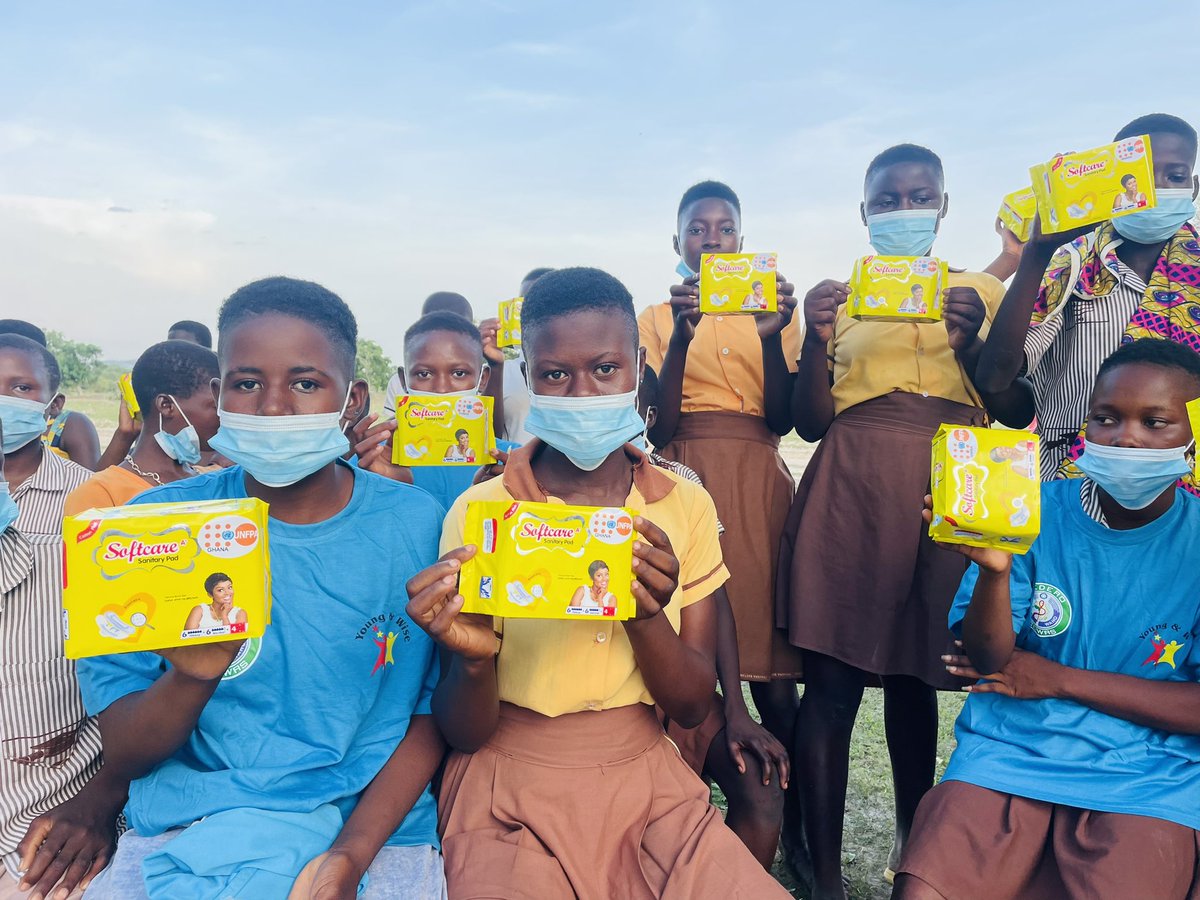 AnyokaMartin's tweet photo. Support adolescents to return back to Sch, empower them economically, give them the opportunity to speak out and provide the vulnerable with sanitary pads to keep them in school are all initiatives of PPAG/UNFPA TO EMPOWER GIRLS @kabacaesar @atabinore @PPAGGhana @UNFPAGhana https://t.co/TjnfVMK5eu