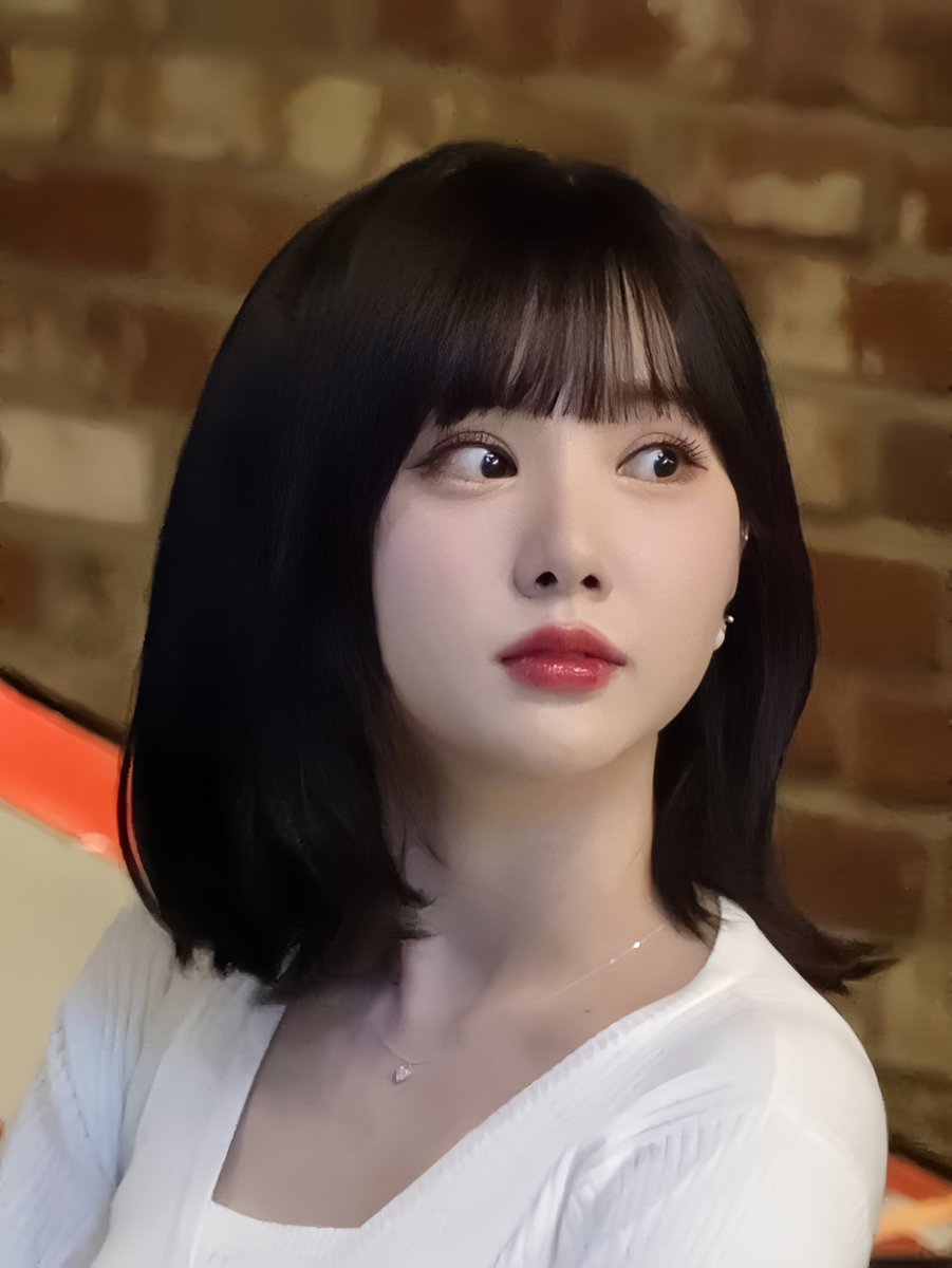 #은하 #VIVIZ 🎬 230403 영화 시사회 cr. https://youtu.be/X0hFJtI72-UTranslate post