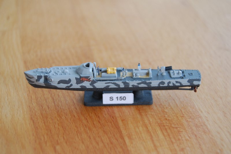 Scratchbr1's tweet image. Showcase-Sunday: Kriegsmarine Schnellboot S-150 (Heller, 1/400)

#Scalemodels #Kriegsmarine #Schnellboot #Eboat #Heller