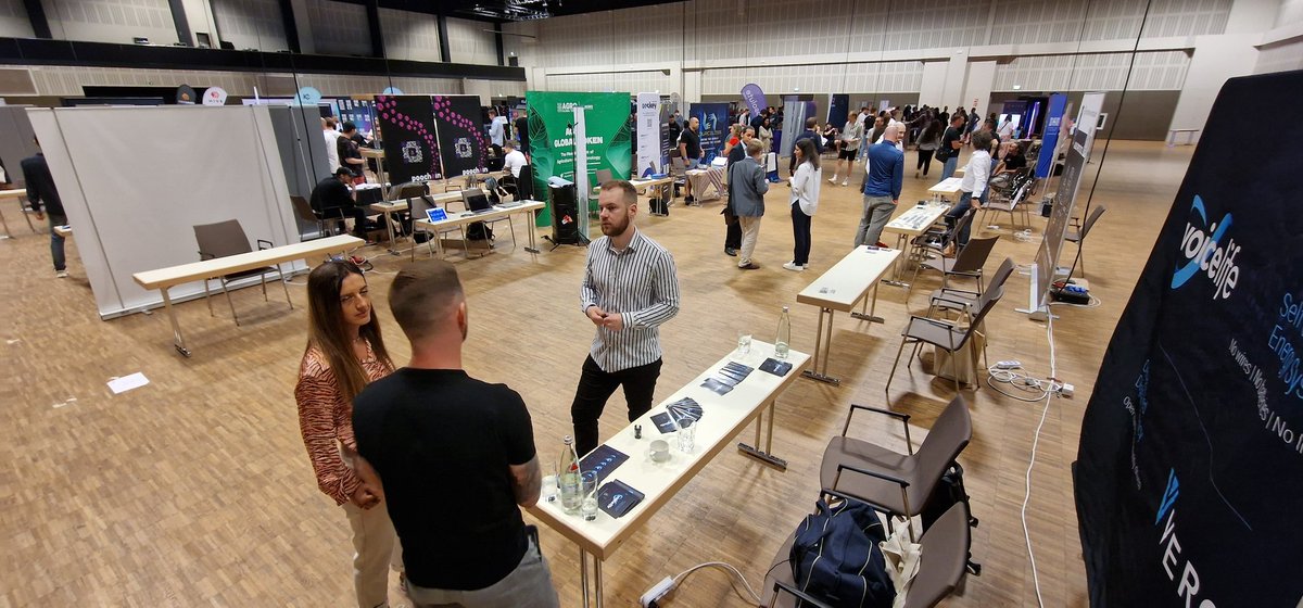 voicelifetech's tweet photo. Day one at Web3 Berlin was a great success. Today marks the second and final day.

If you're at the conference, pop on over and say hi!

@BerlinWeb3Com @vergecurrency
#Web3 #Blockchain #NFT #RenewableEnergy https://t.co/MyPfBIGdpM