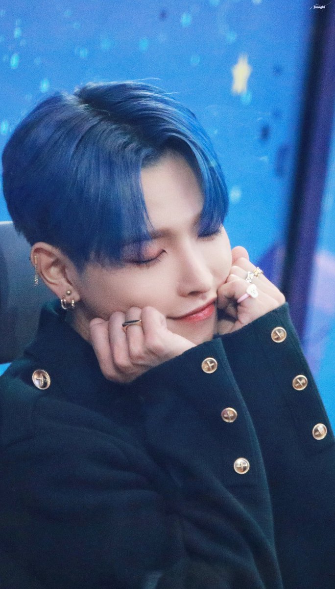 CAPTAINJOONG98's tweet photo. the category is cutest baby in the world and hongjoong is winning

#HONGJOONG #홍중 #ATEEZ #에이티즈 https://t.co/WLB2xUmo5k