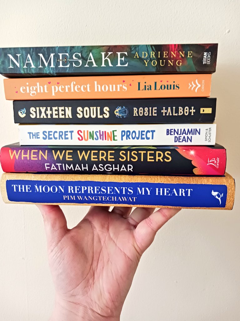 Morning lovelies, sharing six books I want to read soon! Have you read any? 🥰 #BookTwitter #Bookstack #Tbrpile
