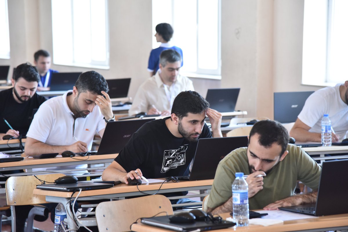 “Yüksəliş” müsabiqəsinin əyani mərhələsi başa çatdı.

İmtahanın nəticələri növbəti həftə şəxsi kabinetə yerləşdiriləcək.  

İmtahanda iştirak edən hər kəsə təşəkkür edirik.  

İmtahan təəssüratlarınızı bizimlə bölüşməyi unutmayın! 

Yüksəliş sizinlə davam edir!  

#Yüksəliş2023