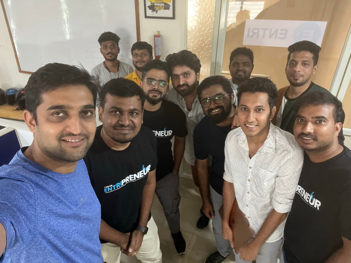 _arjunmohan_'s tweet image. #SaturdaywithStartups meeting the young go-getter team at #Entri in their office on Saturday