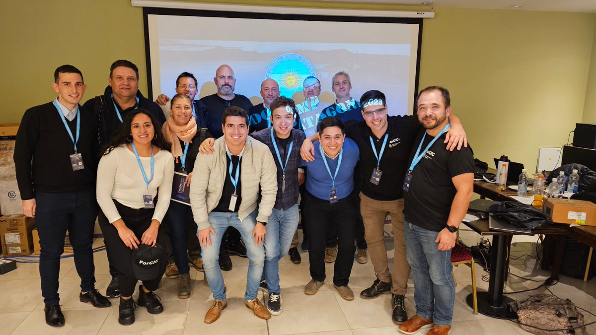 MartinIgnacioRN's tweet photo. Finalizó el bootcamp edición Patagonia en el marco del Programa de Fortalecimiento en Ciberseguridad y en Investigación del Cibercrimen del @MinSeg,  donde la provincia tuvo el privilegio de ser elegida como anfitriona. https://t.co/nFSuEKM2jf