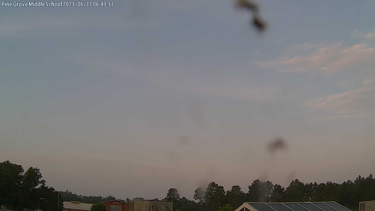 Pine Grove Middle School at sunrise and it's 70.5 F.