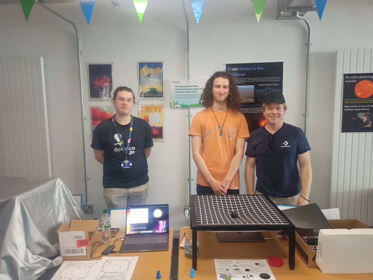 Festival of Communities day 2 is away! Head to People's Palace/Great Hall for Lego physics and cross-linking polymer jelly worms (and more!), engineering to learn more about space, and the G O Jones building on each hour for Observatory and neutrino control room tours!! <a href="/EngageQM/">Queen Mary Centre for Public Engagement</a>