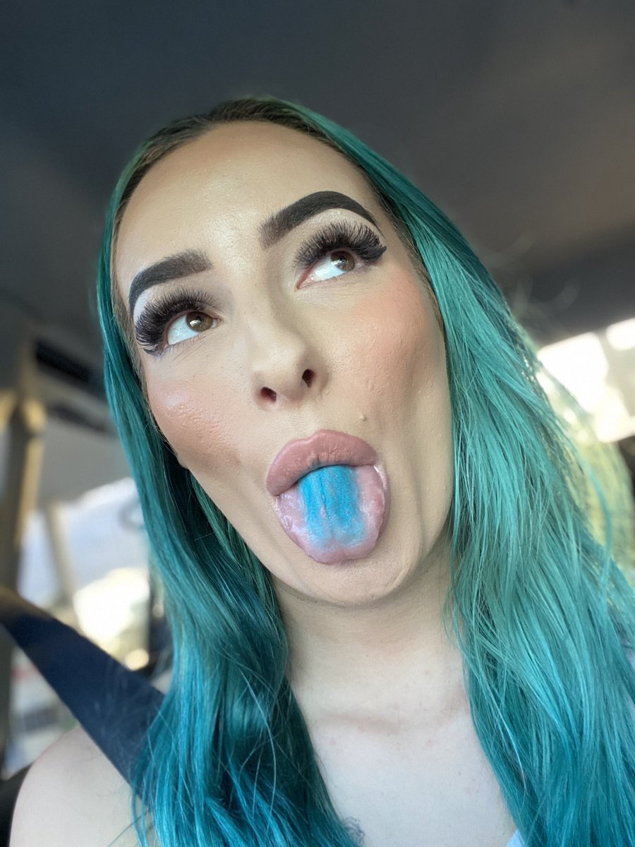 𝕳𝖔𝖙𝕬𝖚𝖘𝖘𝖎𝖊𝕲𝖎𝖗𝖑𝖘🇦🇺 on Twitter: "RT @TerrellTaja: What did I suck on…? 😏 #