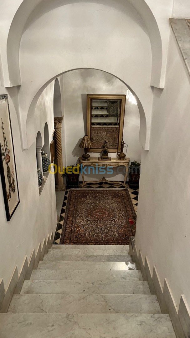 AlgeriaZaman's tweet photo. Pour ceux qui n’arrêtent pas de dire que c’est impossible car il n’y a pas ce savoir faire, encore une fois c’est faux.

Des maisons construites il y’a quelques années avec une architecture typiquement algérienne : https://t.co/W69nPRSAmD