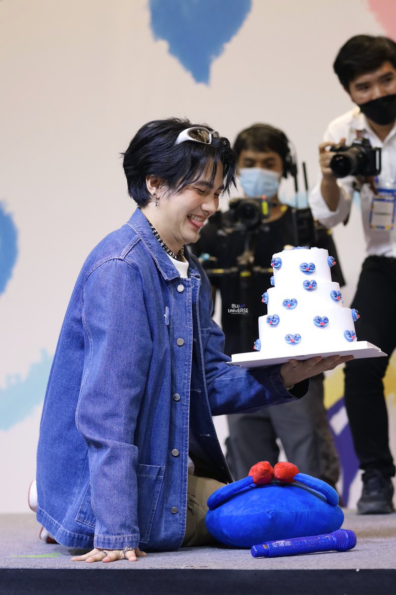 จังหวะนี้ เราลุ้นไม่ต่างจากบิว🤣🤣   น่ารักที่สุด🥰

#colorfulBUILDday  
#BuildJakapan
 #Beyourluve <a href="/JakeB4rever/">BIU.</a>