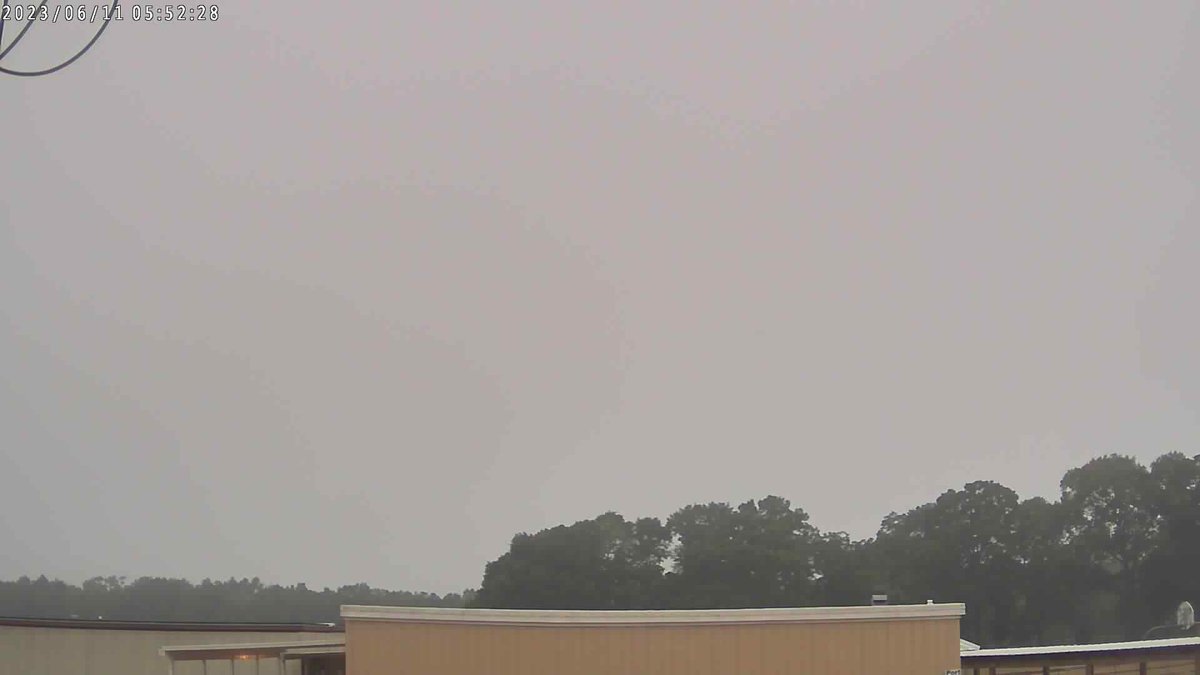 PaxtonWxSTEM's tweet photo. Paxton School at sunrise and it's 73.9 F. https://t.co/LkEswGGowy