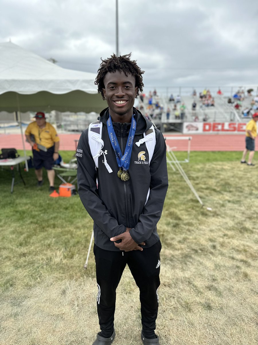 Spartan_Track's tweet photo. LATHAN BROWN
STATE CHAMP: 400 Hurdles
STATE CHAMP: 400 meters
STATE CHAMP: anchor 4x100
STATE CHAMP: anchor 4x400
The most impressive performance I have ever witnessed! UNBELIEVABLE https://t.co/58WPGU4Ni4