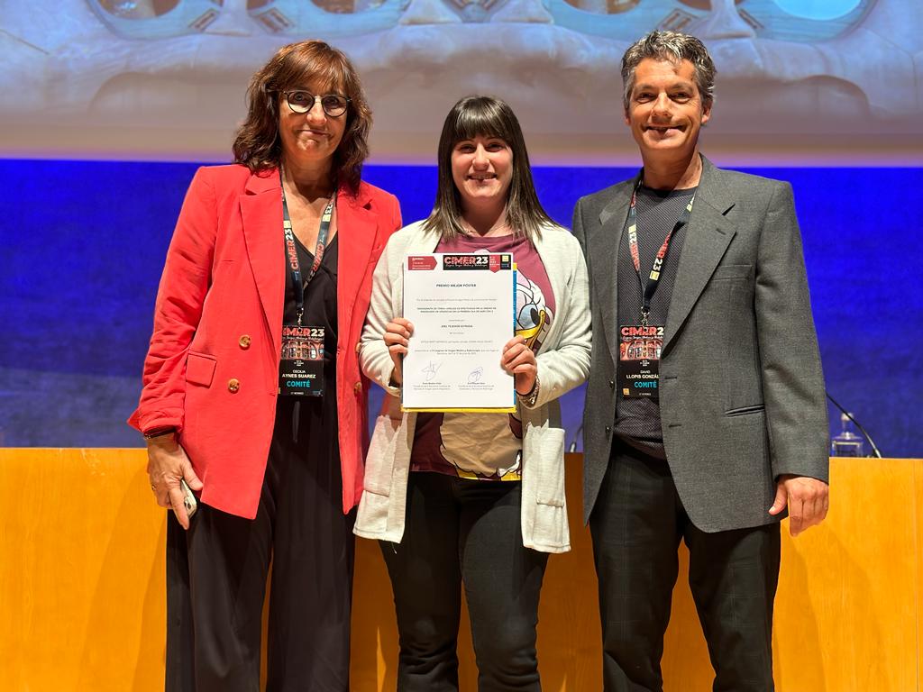 ACTEDI's tweet photo. Entrega de premios a la mejor presentación oral y mejor póster de #CIMER23

Enhorabuena a los ganadores 🎉 https://t.co/3xYhGENBIk
